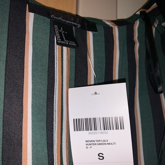 Stripped wrap top NWT - Picture 3 of 3